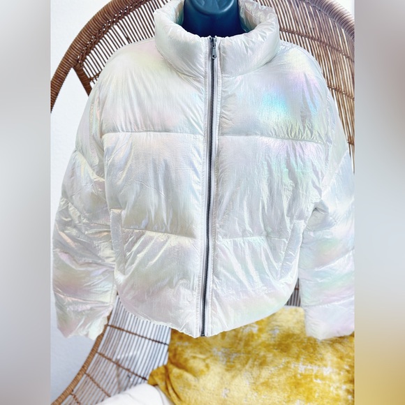 Double Zero Back To Me Chrome Puffer Jacket Coat Women’s Size M White Iridescent - Picture 2 of 12